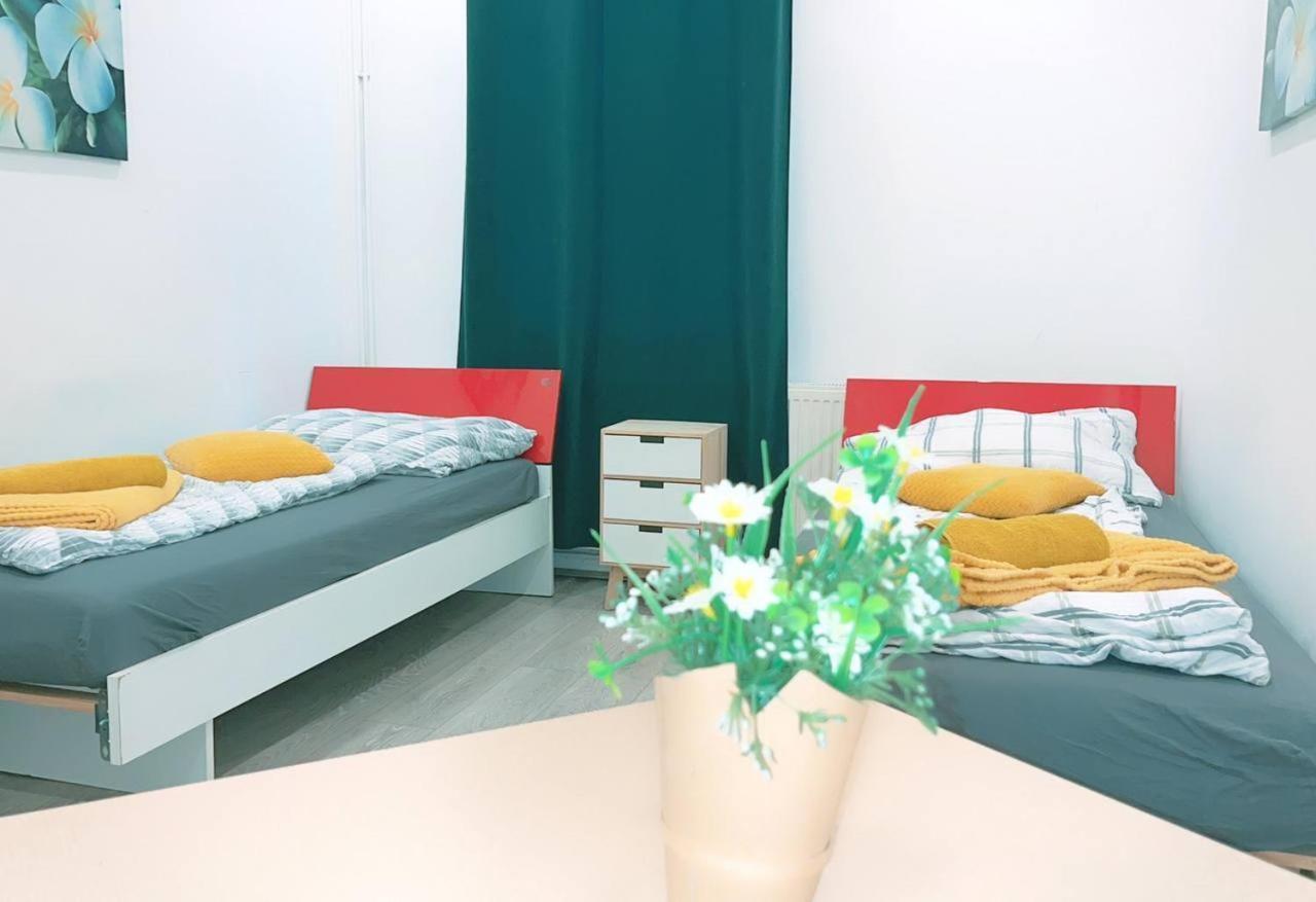 Comfort Triple Room Hn Wiedeń Zewnętrze zdjęcie