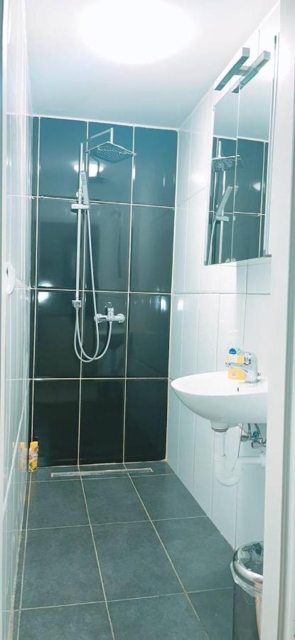 Comfort Triple Room Hn Wiedeń Zewnętrze zdjęcie