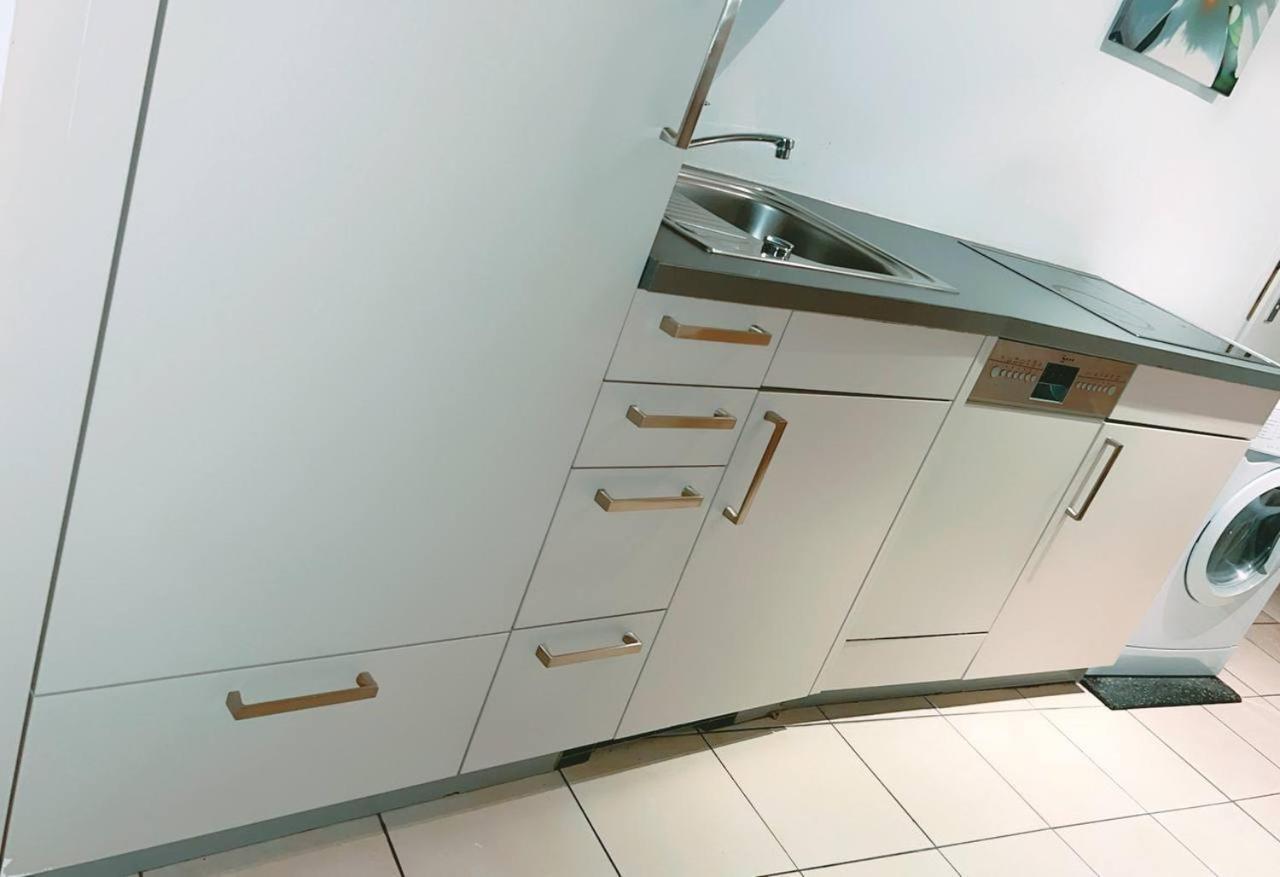 Comfort Triple Room Hn Wiedeń Zewnętrze zdjęcie