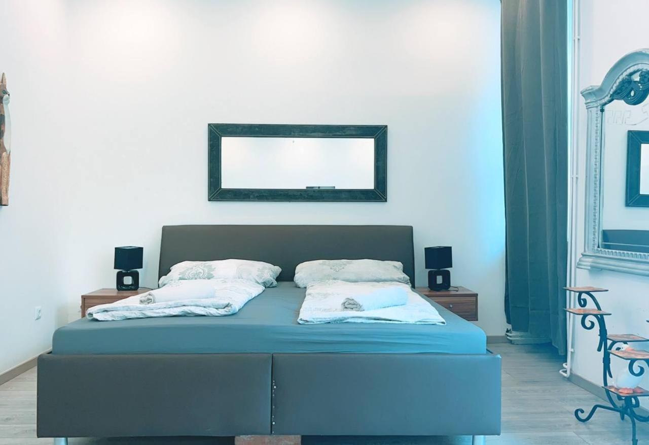 Comfort Triple Room Hn Wiedeń Zewnętrze zdjęcie